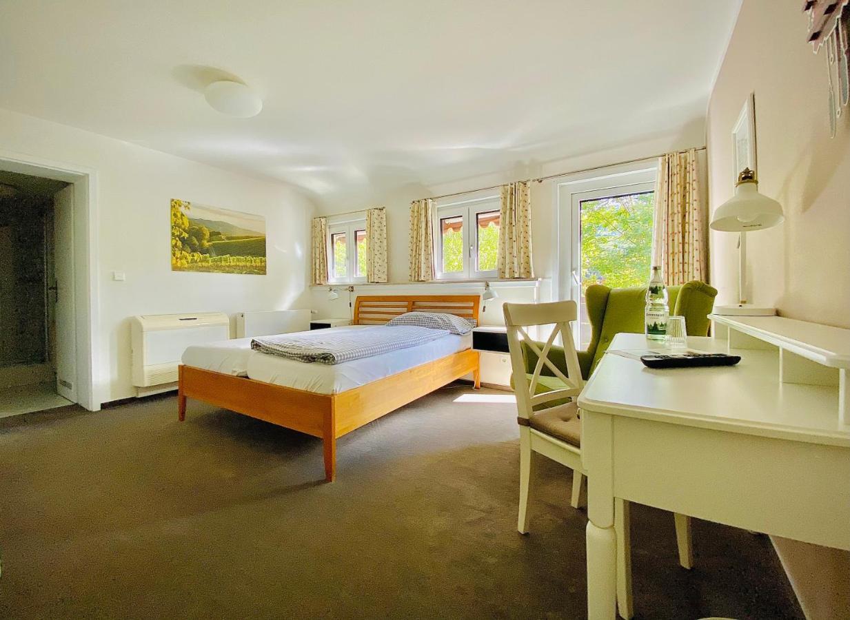 Pension Am Weinberg Sasbachwalden Esterno foto